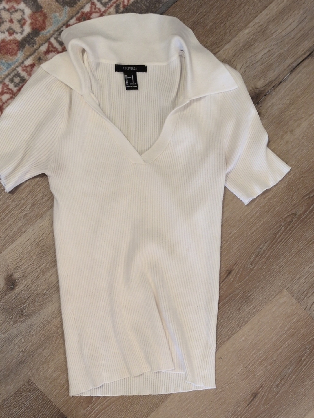 Forever 21 Cream Ribbed V-Neck Polo Short Sleeve Top